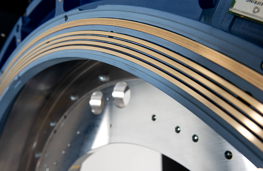 Contacting rotary transmitter of a slip ring