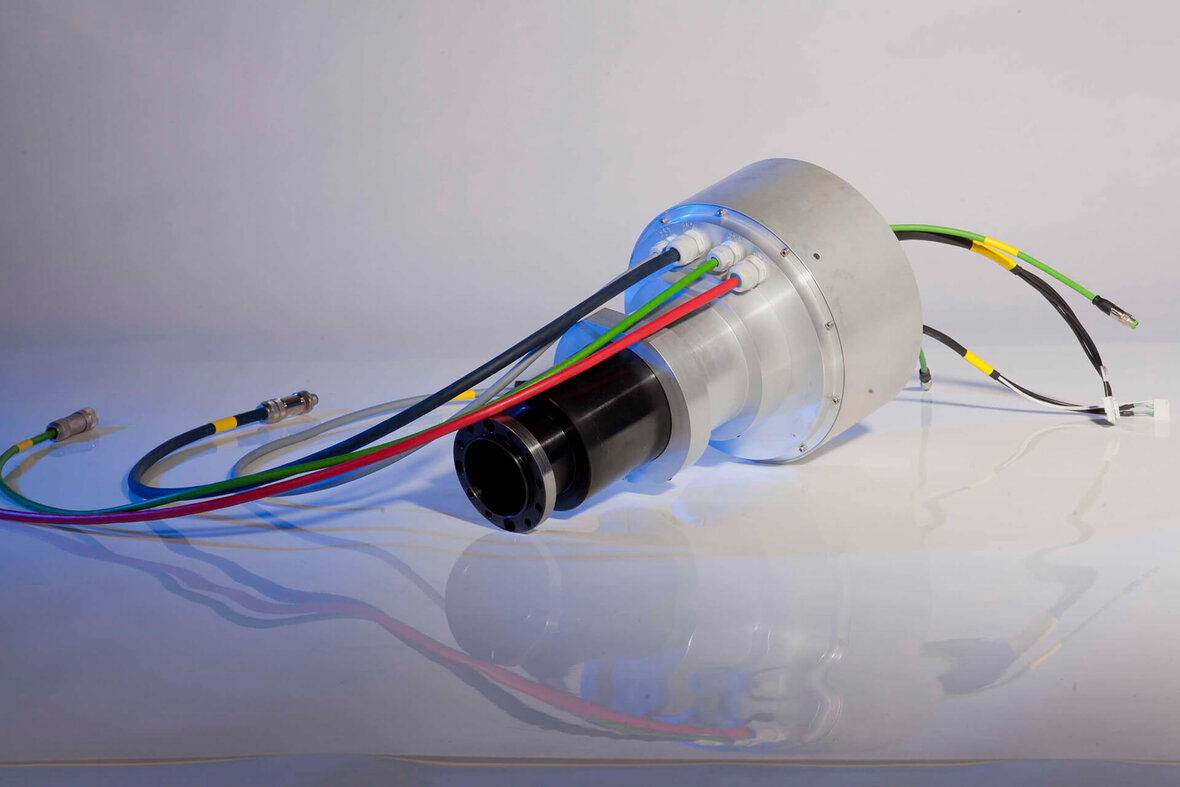 Slip rings for laser cutting centers